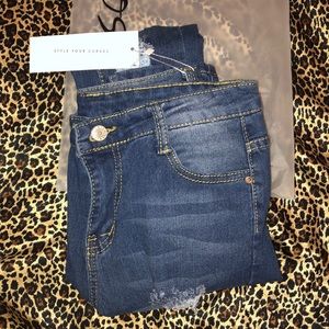 New Rosegal, Ripped, Deep Blue, size (M) jeans.